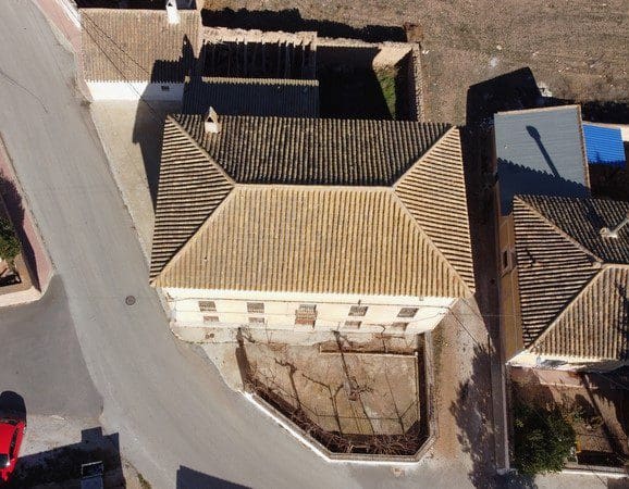 Finca/Casa Rural de 9 habitaciones en Cúllar en venta - 86.000 € (Ref: 8002364)