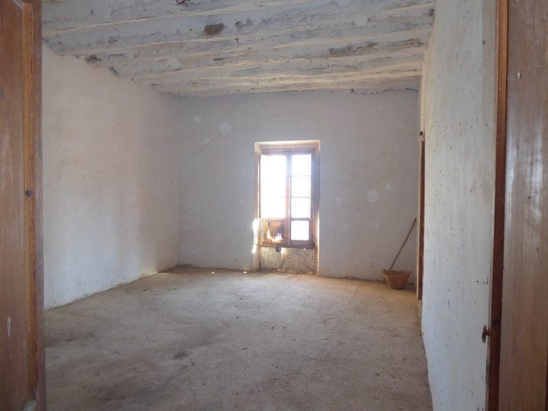 Finca/Casa Rural de 9 habitaciones en Cúllar en venta - 86.000 € (Ref: 8002364)