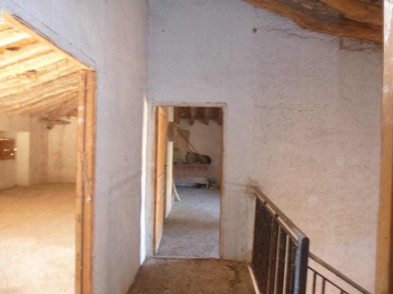 Finca/Casa Rural de 9 habitaciones en Cúllar en venta - 86.000 € (Ref: 8002364)