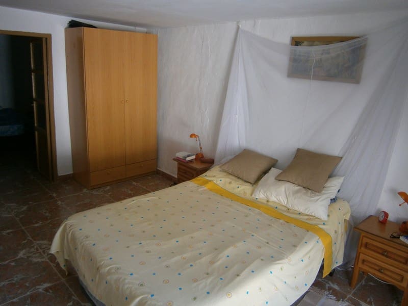 4 soveværelse Byhus til salg i Zujar - € 55.000 (Ref: 8071682)