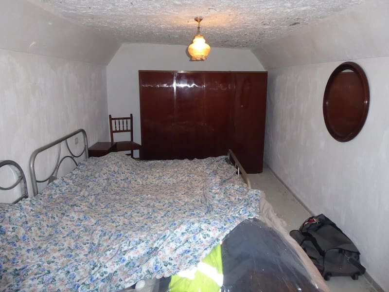 7 soveværelse Hulehus til salg i Castillejar - € 49.950 (Ref: 8105322)