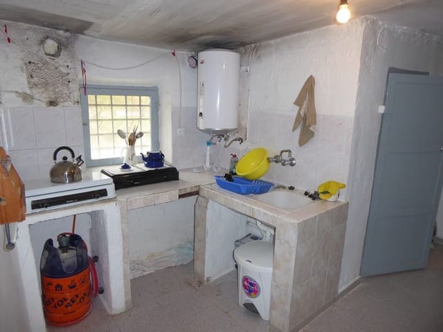 7 soverom Grottehus til salgs i Castilléjar - € 49 950 (Ref: 8105322)