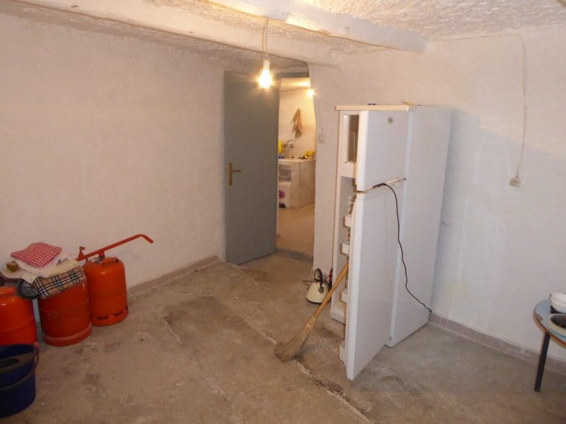 7 sypialnia Dom w skale na sprzedaż w Castillejar - 49 950 € (Ref: 8105322)