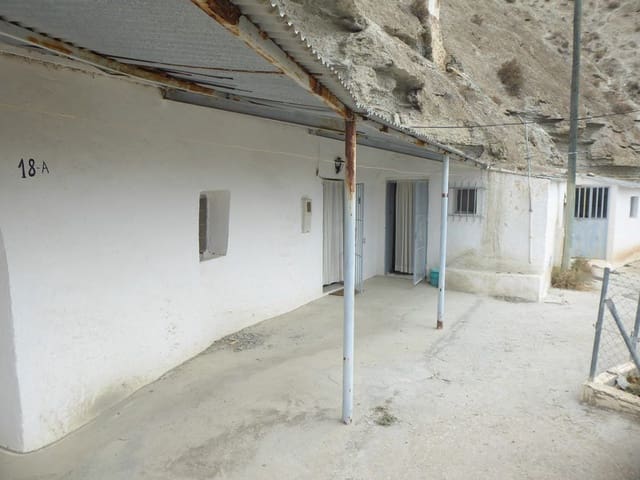 7 soverom Grottehus til salgs i Castilléjar - € 49 950 (Ref: 8105322)