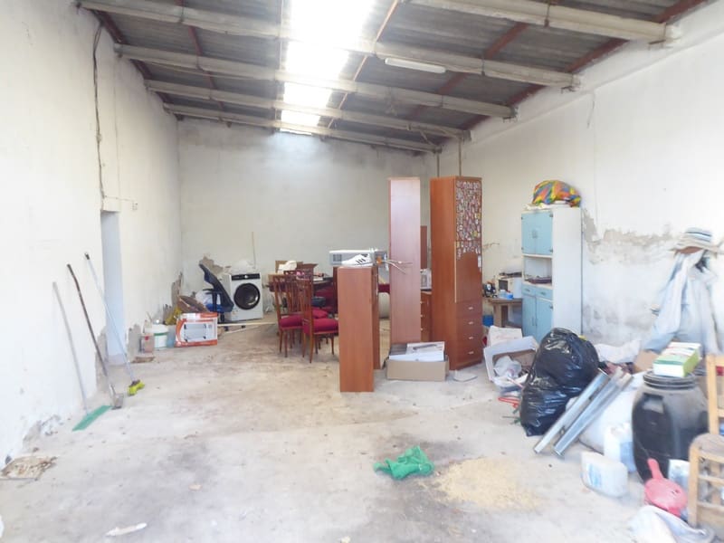 7 bedroom Finca/Country House for sale in Baza with pool - € 315,000 (Ref: 8165155)