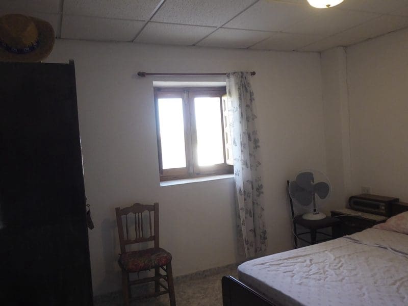 7 Zimmer Finca/Landgut zu verkaufen in Baza - 315.000 € (Ref: 8165155)