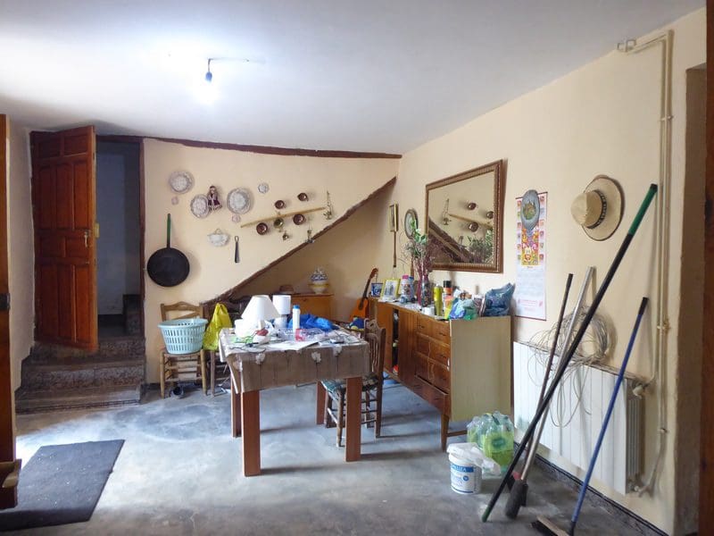 7 Zimmer Finca/Landgut zu verkaufen in Baza - 315.000 € (Ref: 8165155)