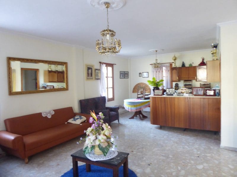 7 sovrum Finca/Hus på landet till salu i Baza med pool - 315 000 € (Ref: 8165155)