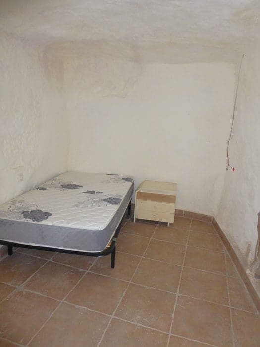 3 soverom Grottehus til salgs i Zujar - € 28 000 (Ref: 8165156)