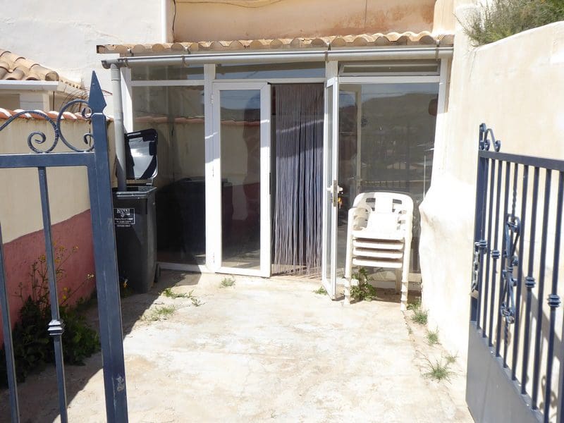 3 soverom Grottehus til salgs i Zujar - € 28 000 (Ref: 8165156)