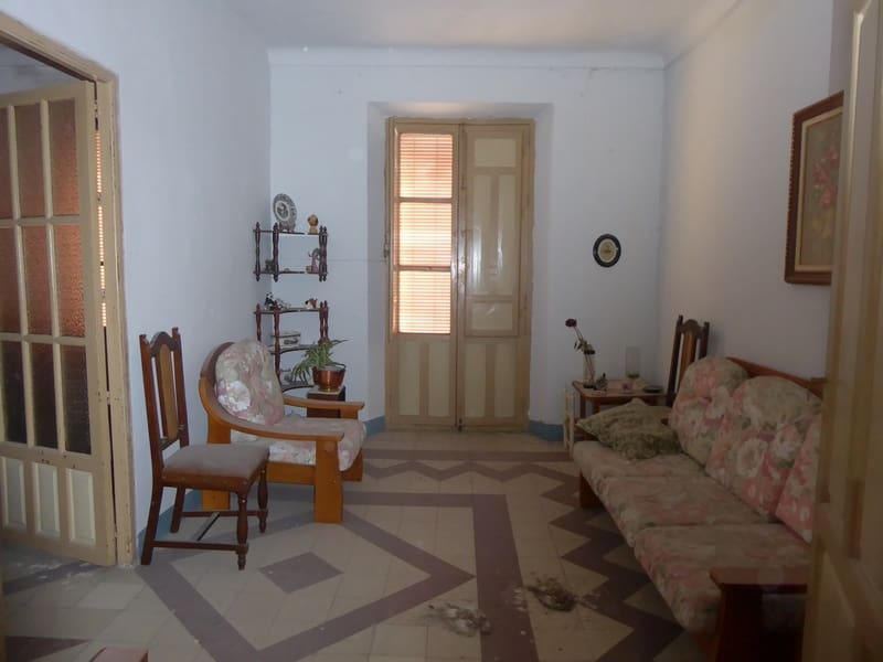 10 soveværelse Byhus til salg i Baza - € 150.000 (Ref: 8201005)