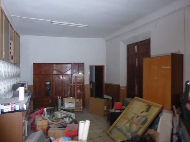 10 soveværelse Byhus til salg i Baza - € 150.000 (Ref: 8201005)