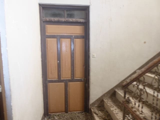 10 soveværelse Byhus til salg i Baza - € 150.000 (Ref: 8201005)