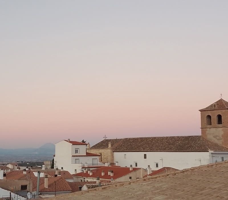 6 soveværelse Byhus til salg i Baza - € 140.000 (Ref: 8201006)