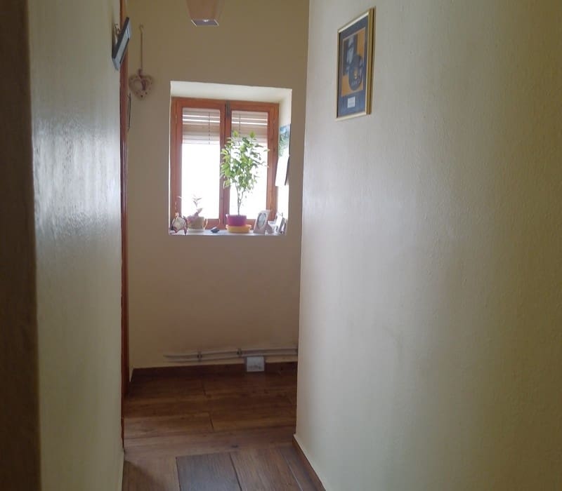 6 soveværelse Byhus til salg i Baza - € 140.000 (Ref: 8201006)