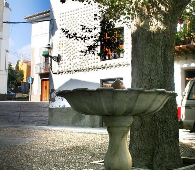 6 soveværelse Byhus til salg i Baza - € 140.000 (Ref: 8201006)