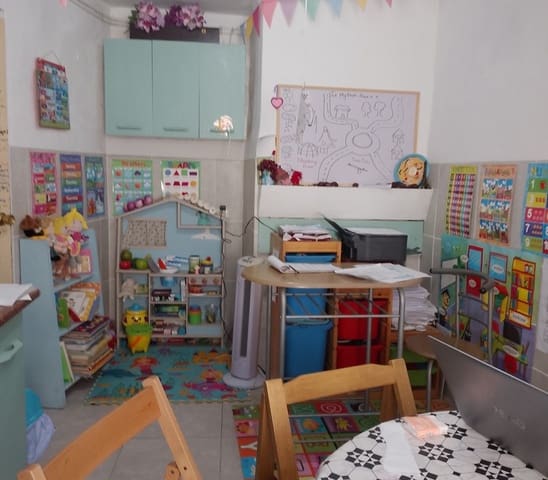 6 soveværelse Byhus til salg i Baza - € 140.000 (Ref: 8201006)