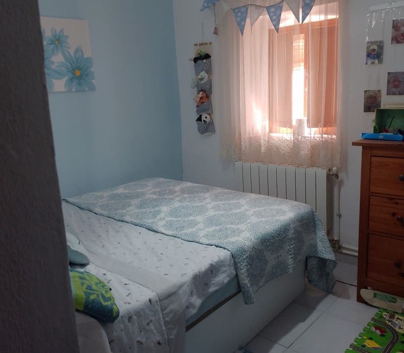 6 soveværelse Byhus til salg i Baza - € 140.000 (Ref: 8201006)