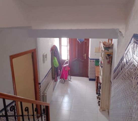 6 chambre Finca/Maison de Campagne à vendre à Baza - 140 000 € (Ref: 8201006)