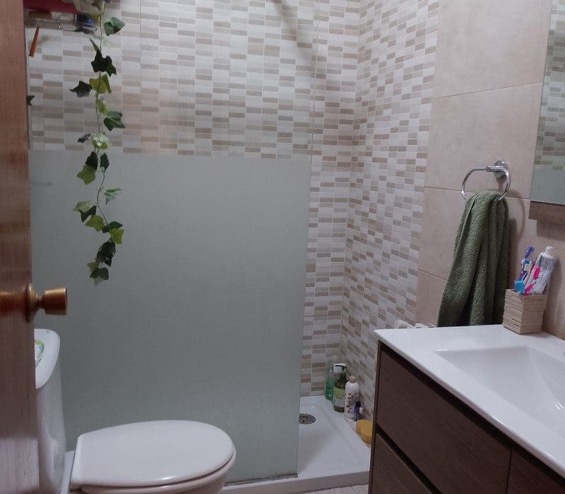 6 makuuhuone Maalaistalo myytävänä paikassa Baza - 140 000 € (Ref: 8201006)