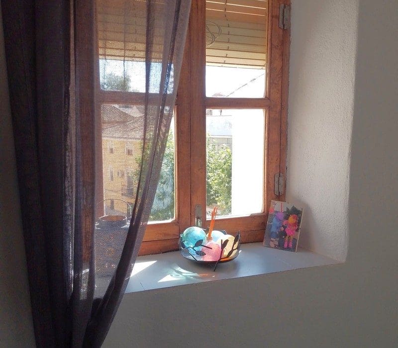 6 makuuhuone Maalaistalo myytävänä paikassa Baza - 140 000 € (Ref: 8201006)