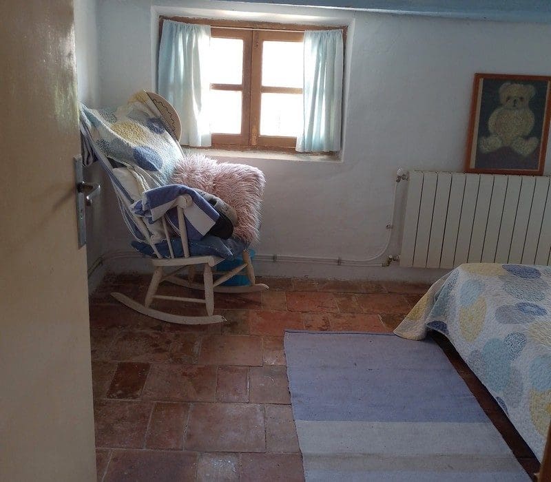 6 makuuhuone Maalaistalo myytävänä paikassa Baza - 140 000 € (Ref: 8201006)