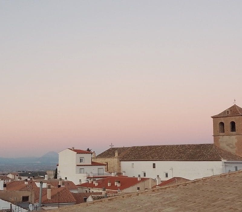 6 makuuhuone Maalaistalo myytävänä paikassa Baza - 140 000 € (Ref: 8201006)