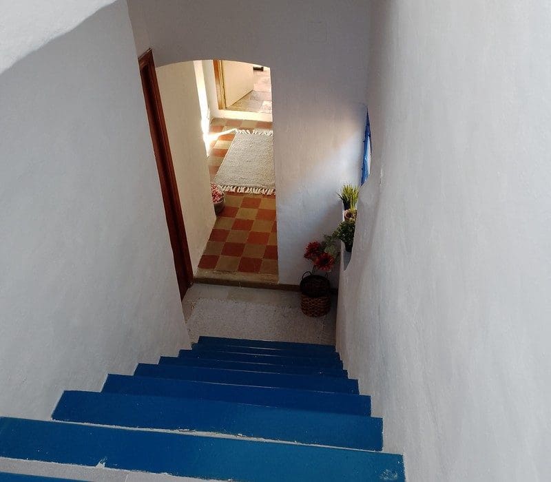 6 makuuhuone Maalaistalo myytävänä paikassa Baza - 140 000 € (Ref: 8201006)