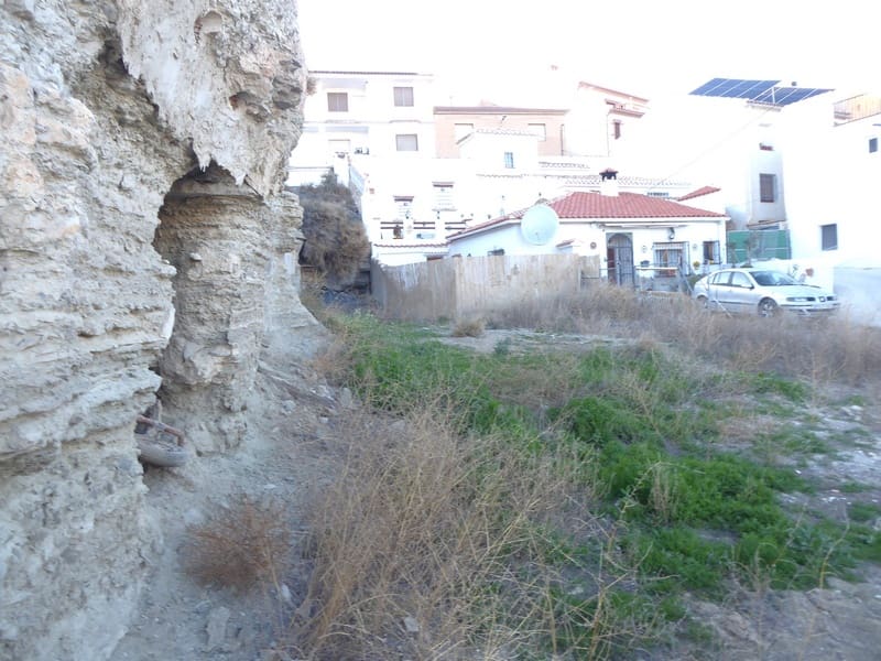 6 bedroom Cave House for sale in Castillejar - € 25,000 (Ref: 8287184)