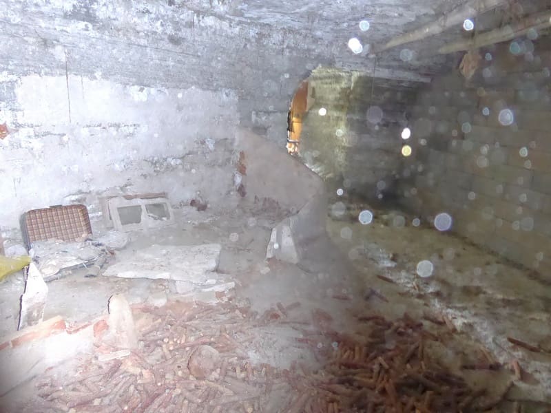 6 bedroom Cave House for sale in Castillejar - € 25,000 (Ref: 8287184)