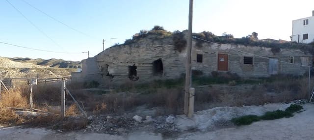 6 soverom Grottehus til salgs i Castilléjar - € 25 000 (Ref: 8287184)