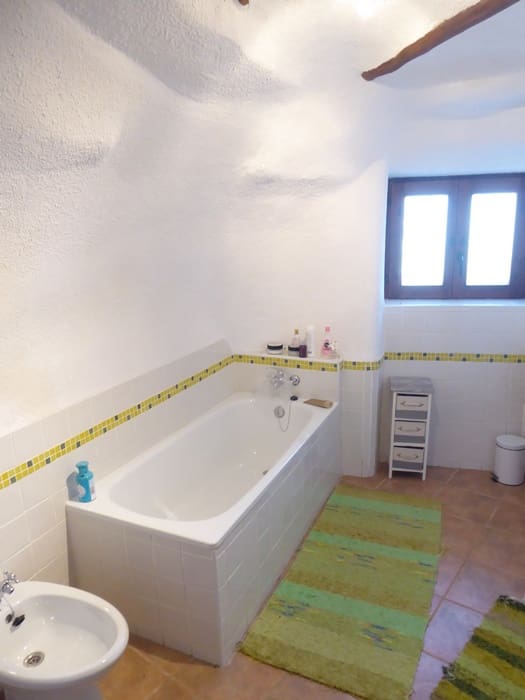 3 soveværelse Hulehus til salg i Castillejar - € 89.950 (Ref: 8332605)