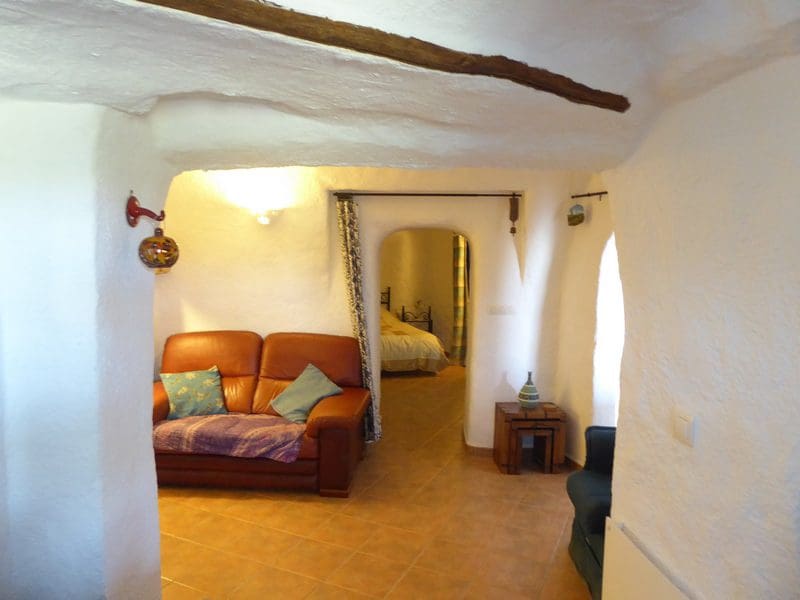 3 soverom Grottehus til salgs i Castillejar - € 89 950 (Ref: 8332605)