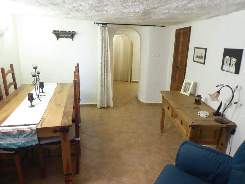 3 soverom Grottehus til salgs i Castillejar - € 89 950 (Ref: 8332605)