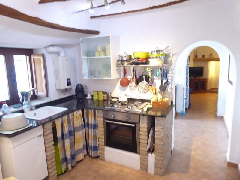 3 soverom Grottehus til salgs i Castillejar - € 89 950 (Ref: 8332605)