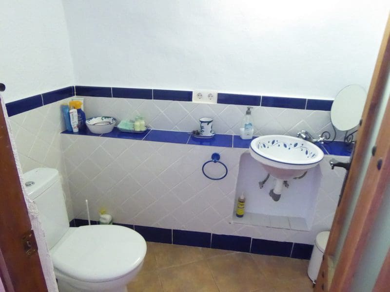 3 soverom Grottehus til salgs i Castillejar - € 89 950 (Ref: 8332605)