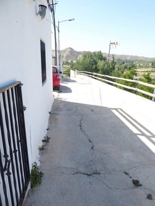 3 soverom Grottehus til salgs i Castillejar - € 89 950 (Ref: 8332605)