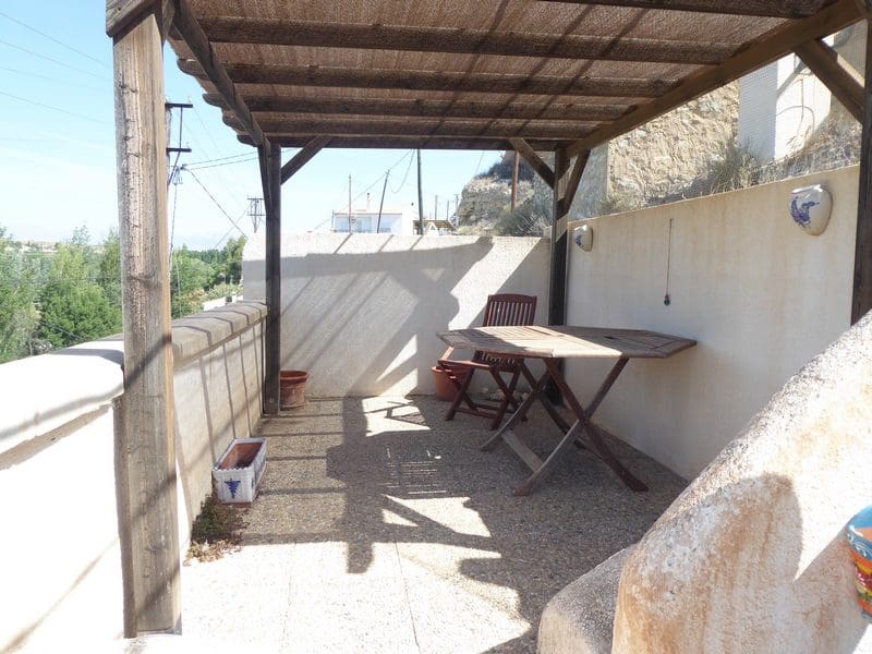 3 soverom Grottehus til salgs i Castillejar - € 89 950 (Ref: 8332605)