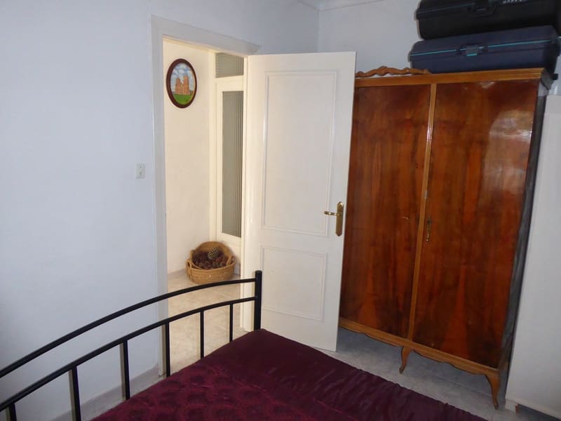 7 bedroom Townhouse for sale in Castillejar with pool - € 159,000 (Ref: 8344401)