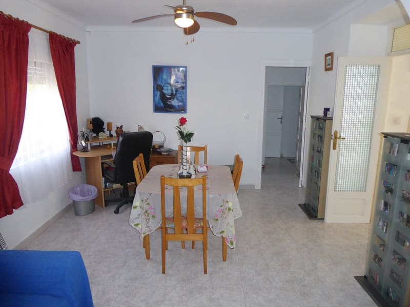 7 bedroom Townhouse for sale in Castillejar with pool - € 159,000 (Ref: 8344401)