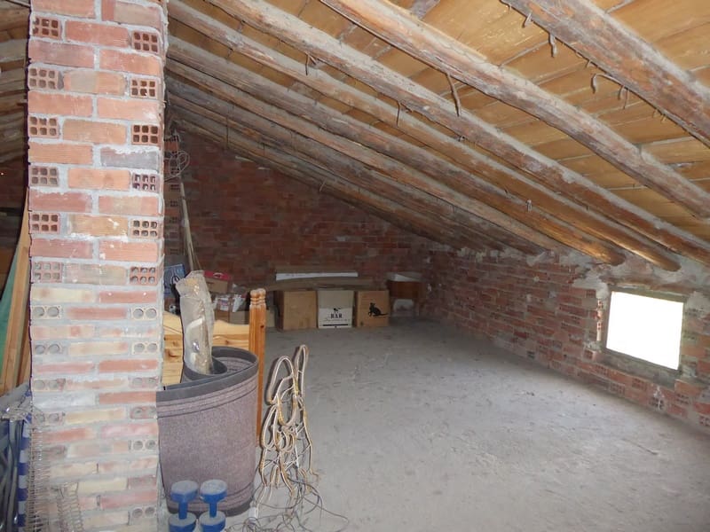 7 bedroom Townhouse for sale in Castillejar with pool - € 159,000 (Ref: 8344401)