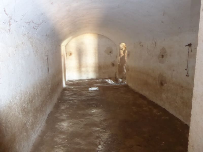 6 bedroom Cave House for sale in Orce - € 130,000 (Ref: 8401845)