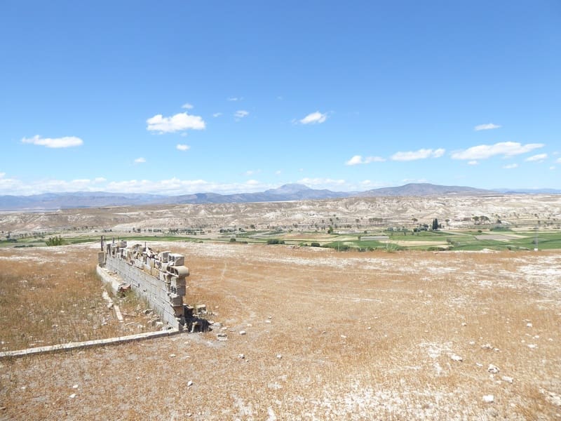 6 bedroom Cave House for sale in Orce - € 130,000 (Ref: 8401845)