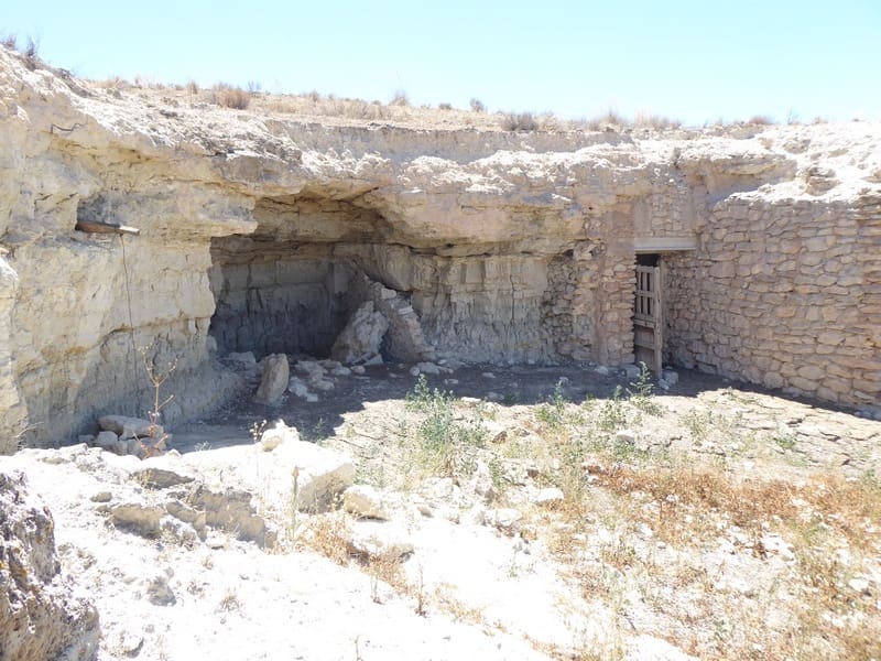 6 bedroom Cave House for sale in Orce - € 130,000 (Ref: 8401845)