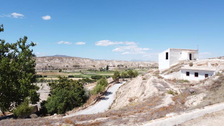 5 soveværelse Hulehus til salg i Orce med swimmingpool - € 99.950 (Ref: 8429902)