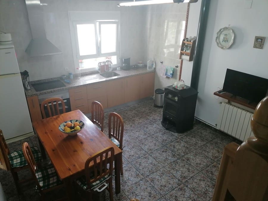 6 soverom Finca/Herregård til salgs i Baza med svømmebasseng - € 233 000 (Ref: 8441292)