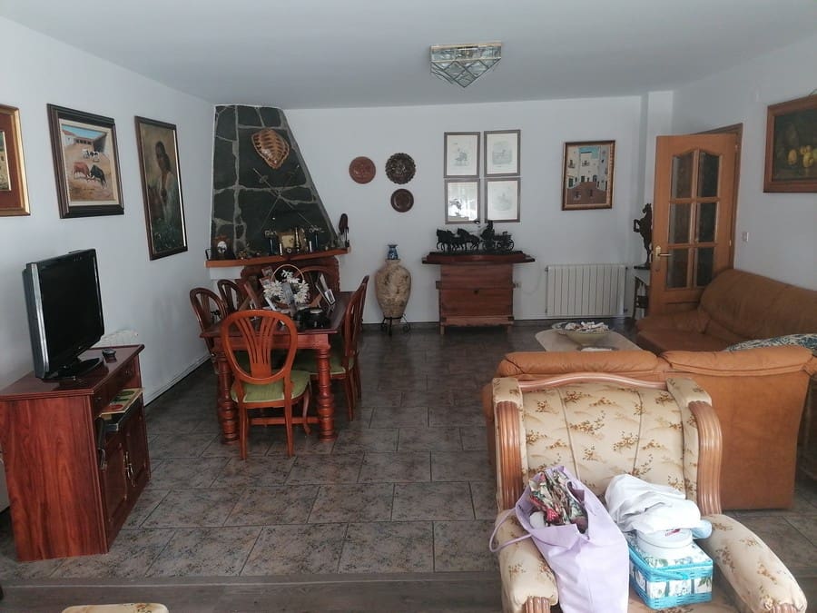 6 soverom Finca/Herregård til salgs i Baza med svømmebasseng - € 233 000 (Ref: 8441292)