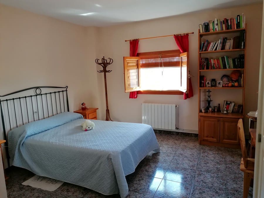 6 soverom Finca/Herregård til salgs i Baza med svømmebasseng - € 233 000 (Ref: 8441292)