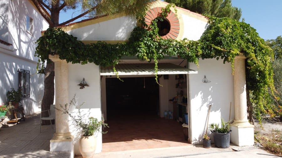 6 soverom Finca/Herregård til salgs i Baza med svømmebasseng - € 233 000 (Ref: 8441292)