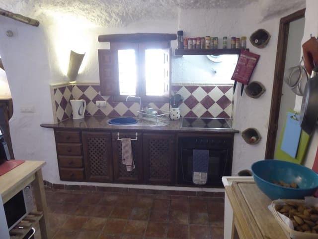 4 slaapkamer Grotwoning te koop in Galera - € 110.000 (Ref: 8541164)